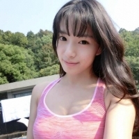 Cô gái xinh đẹp mê tập thể dục gây sốt cộng đồng mạng Trung Quốc