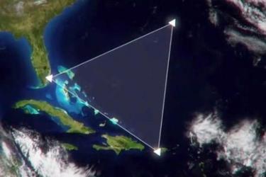 Mây lục giác có thể là thủ phạm gieo kinh hoàng ở Tam giác quỷ Bermuda