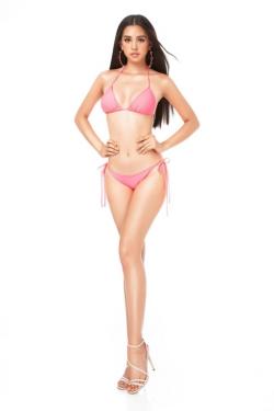 Tiểu Vy khoe thân hình đẹp chuẩn thế giới trong bộ ảnh diện bikini