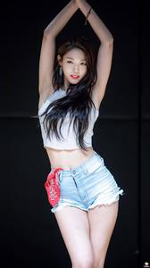 Seolhyun - sao Hàn ăn thịt dơi