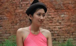 Mỹ nhân Việt "quên mặc áo ngực" trên phim